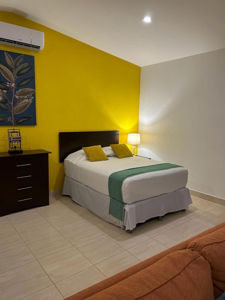 Hotel Boutique Victoria Мойогальпа Экстерьер фото
